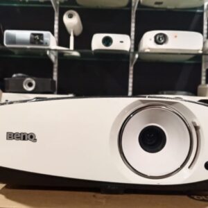 BenQ MP-780 WXGA Resolution 2500 ANSI Lumens brightness Projector