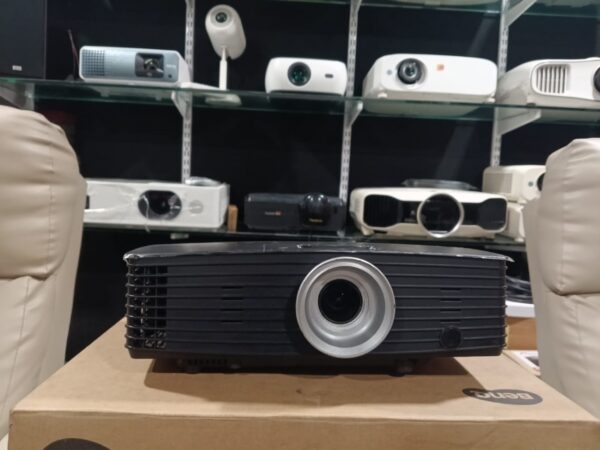 ACER QNX1412 XGA Resolution Projector